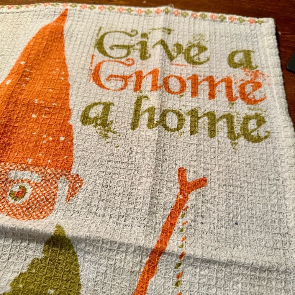 2 Gnome Candles and British Gnome Dish Towel - Picture 4 of 10